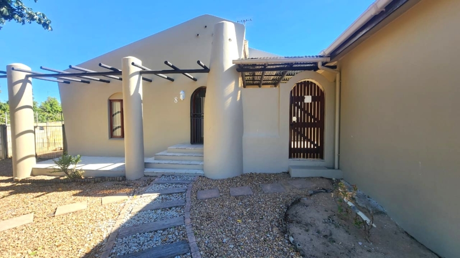 3 Bedroom Property for Sale in Bergzicht Western Cape